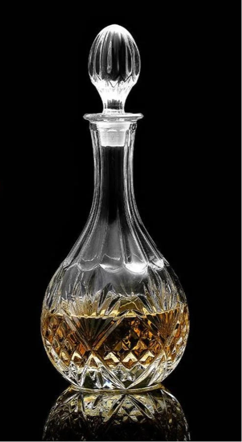 CRYS - Carafe à Whisky en cristal gravé