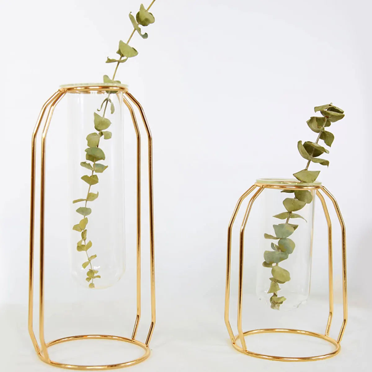 VAS - Vase en verre et métal doré