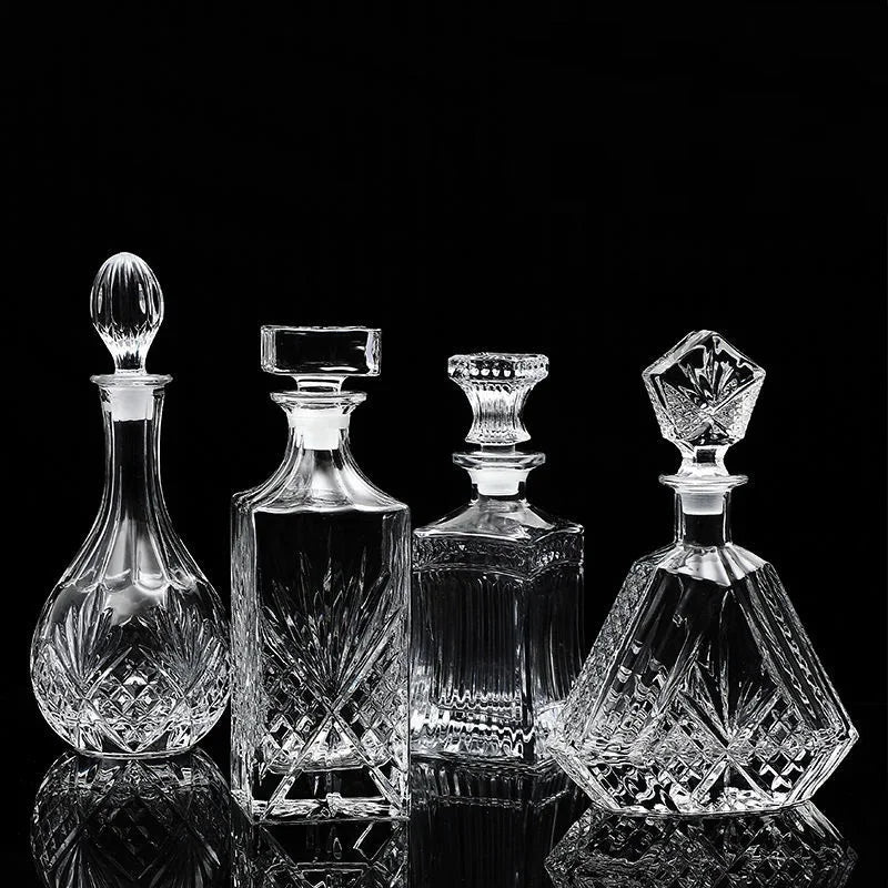 CRYS - Carafe à Whisky en cristal gravé