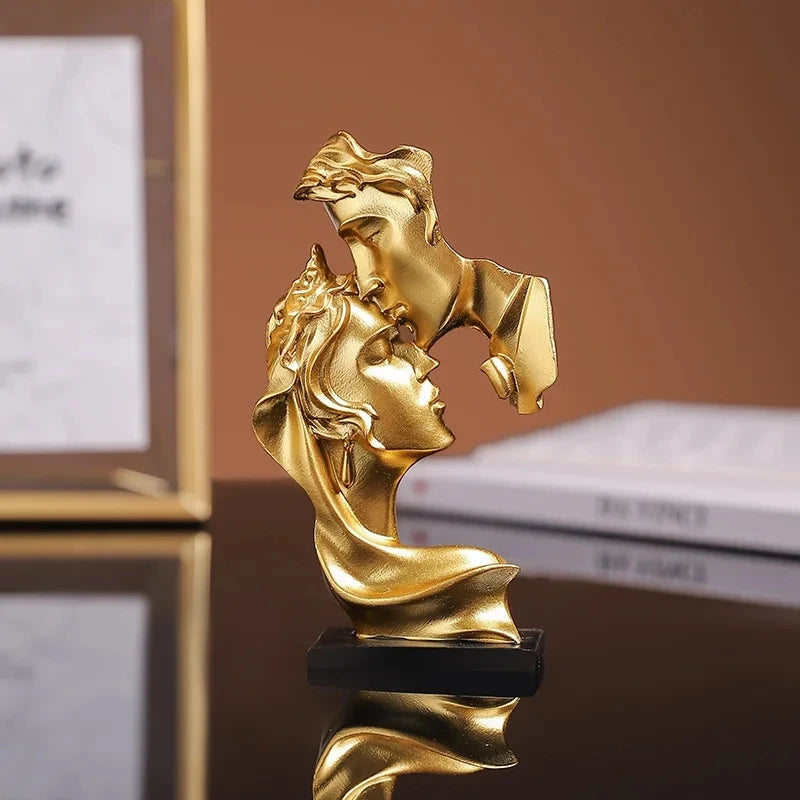 SOUL - Sculpture Lovers Kiss